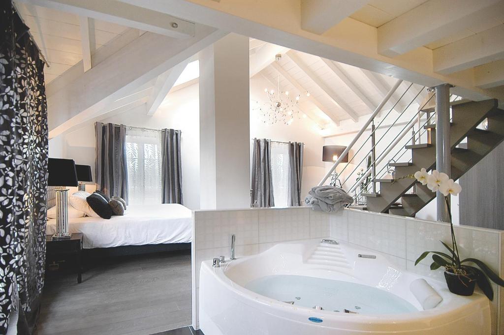 Auberge De Maison Rouge Vétraz-Monthoux Quarto foto